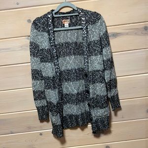 MUDD sweater sz large